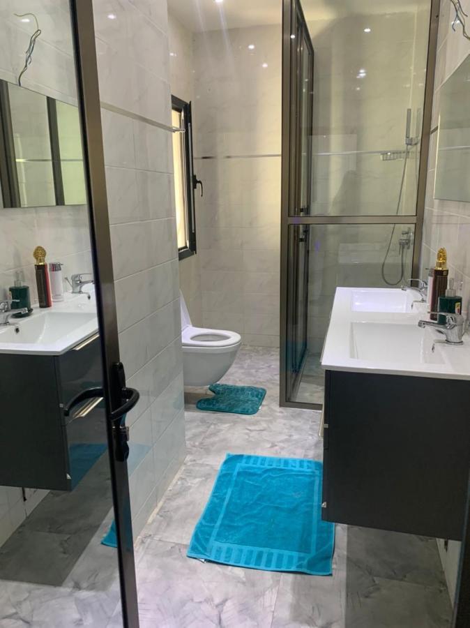 Appartement De Luxe Meublé à Louer - Près Des Almadies 3 Ch/ 3 Sdb *